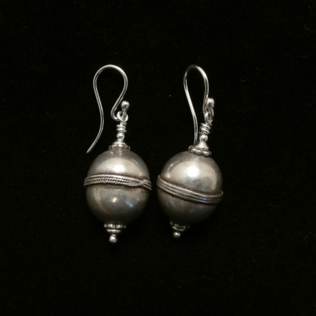 handworked-turkmeni-silver-bead-earrings-00607.jpg