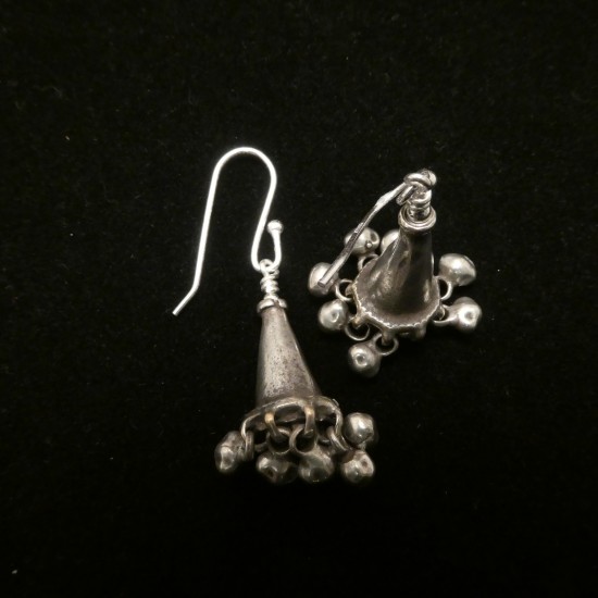 matched-rajasthani-tribal-silver-pendants-earrings-00533.jpg
