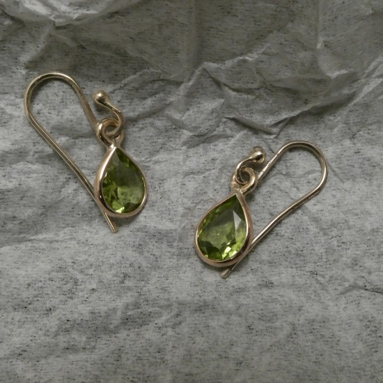 teardrop-green-peridot-9ctgold-bezel-earrings-00588.jpg