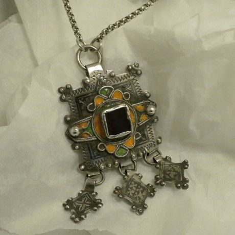 traditional-enamelled-moroccan-silver-70389.jpg