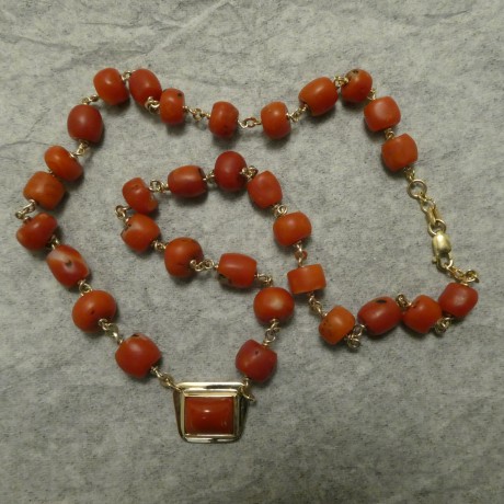 red-coral-handworked-9ctgold-necklace-10238.jpg