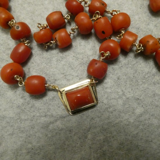 red-coral-handworked-9ctgold-necklace-10241.jpg