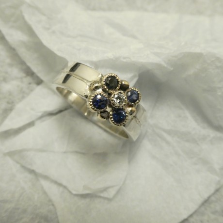 four-ceylon-sapphires-diamond-gold-silver-ring-10673.jpg