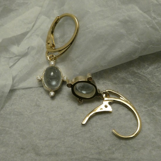 matched-cab-aquamarines-diamonds-9ctgold-earrings-10789.jpg