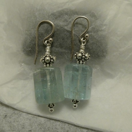 sea-blue-natural-aquamarines-hex-silver-earrings-10911.jpg