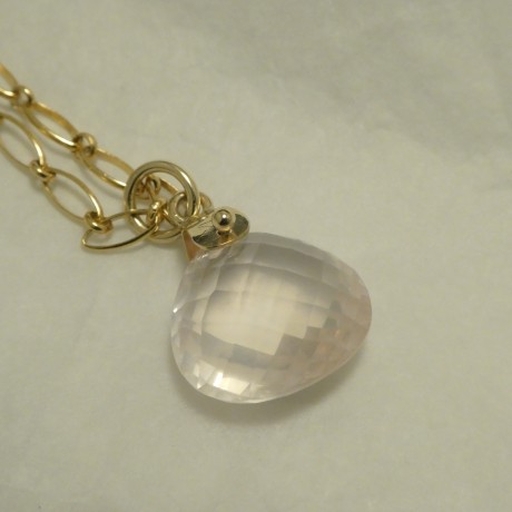 teardroip-facetted-rose-quartz-9ctgold-pendant-20762.jpg