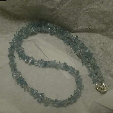 tumble-polish-aquamarine-necklace-20091.jpg