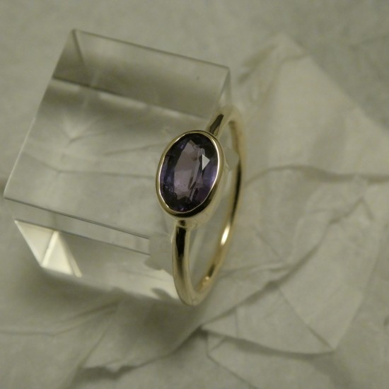 -90ct-purple-sapphire-9ctgold-ring-20599.jpg