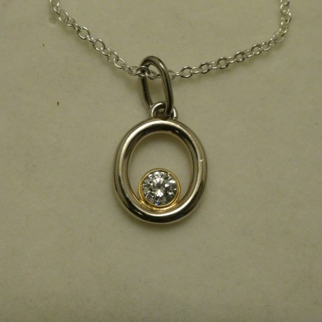 one-thirdct-diamond-18ctwhite-gold-pendant-20339.jpg