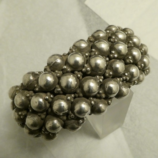seious-tribal-silver-twine-bracelet-50235.jpg