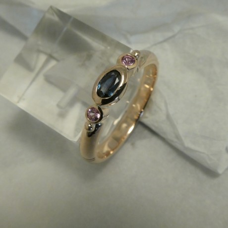 9ct-handmade-9ctrose-gold-ring-sapphires-20857.jpg