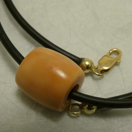 coral-tribal-yemen-orange-bead-20899.jpg