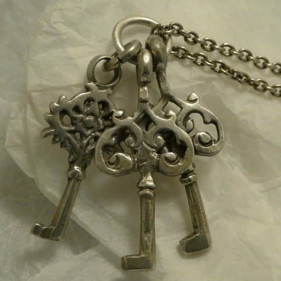 silver-keys-old-rajasthan-pendant-60721.jpg