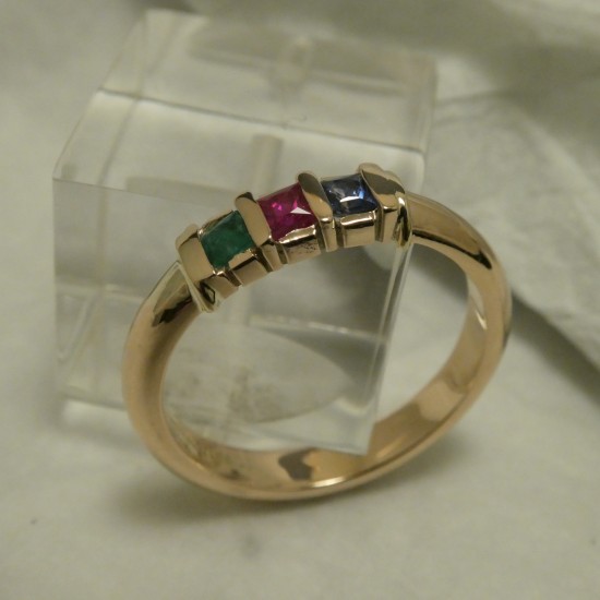 gemstones-precious-9ctrose-gold-ring-20855.jpg