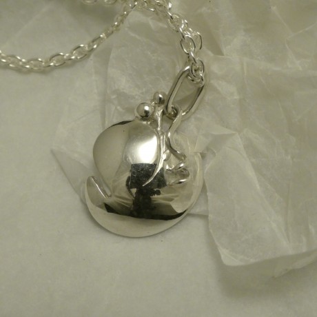 danish-design-silver-leaf-pendant-30076.jpg