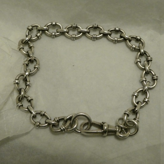 oval-link-solid-silver-bracelet-30116.jpg