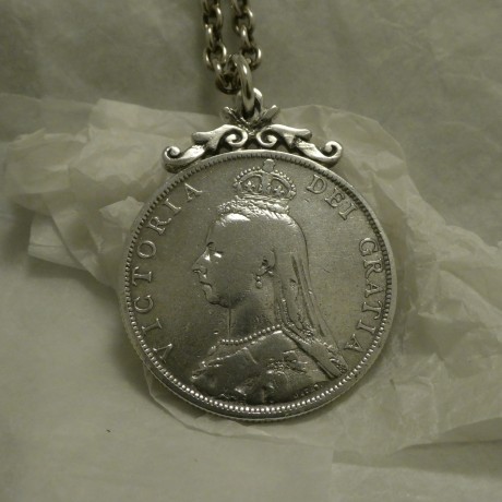 silver-double-florin-pendant-30238.jpg