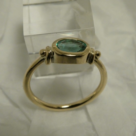 .68ct-emerald-intense-7x5mm-18ctgold-ring-30478.jpg