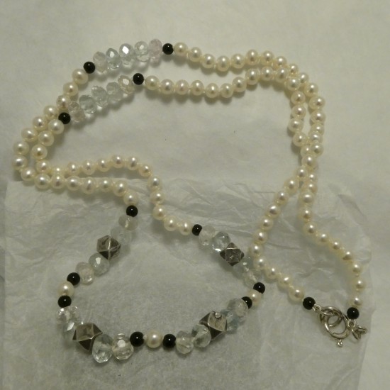 cut-crystal-button-pearl-necklace-30592.jpg