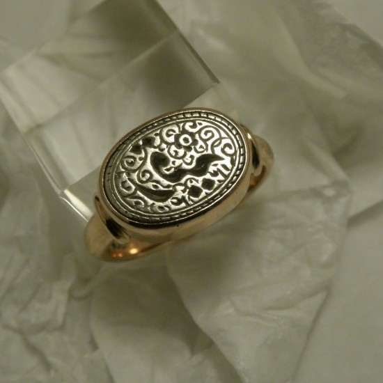 hand-engraved-seal-gold-ring-30298.jpg