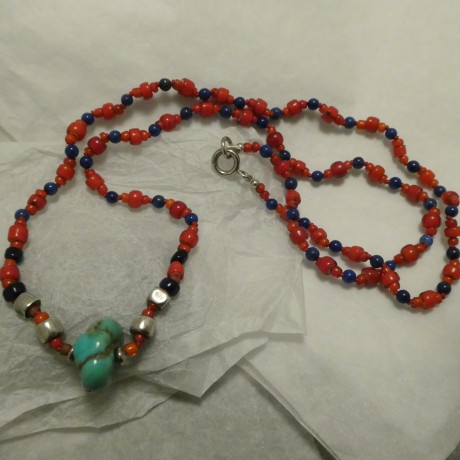 turquoise-old-tibetan-centrebead-necklace-30598.jpg