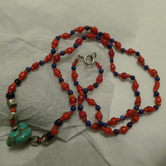 turquoise-old-tibetan-centrebead-necklace-30601.jpg