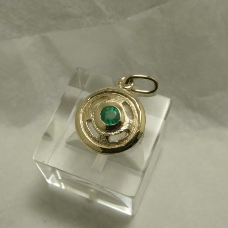 emerald-3.5mm-robust-9ctgold-pendant-30884.jpg