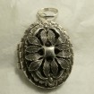 victorian-leaf-motif-momento-loocket-60650.jpg