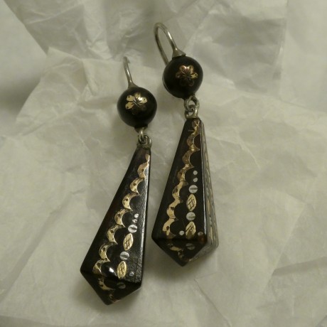 antique-pique-earrings-english-40310.jpg