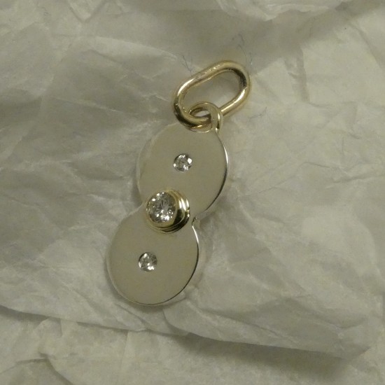 silver-ronbdels-pendant-diamonds-gold-50103.jpg