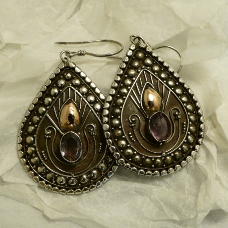 pear-shaped-granulated-silver-earrings-50612.jpg