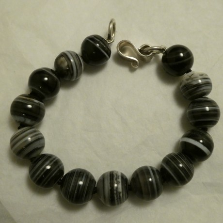 banded-black-agate-bead-bracelet-50808.jpg