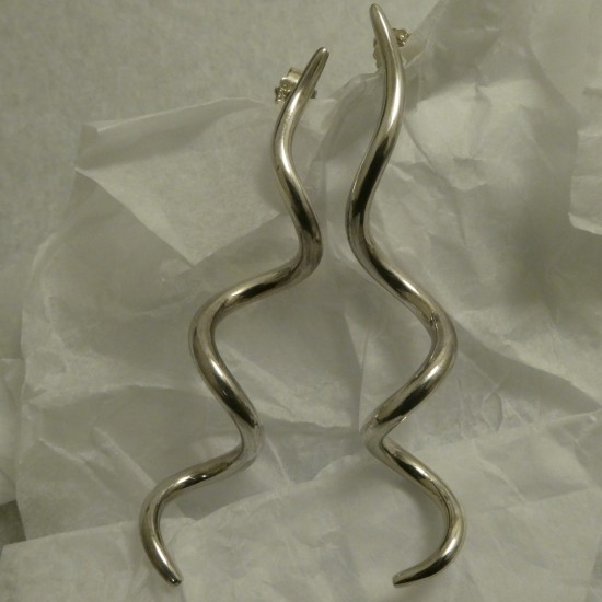 shapely-silver-twist-earstuds-50957.jpg