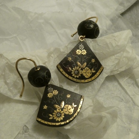 1860s-english-pique-earrings-60158.jpg