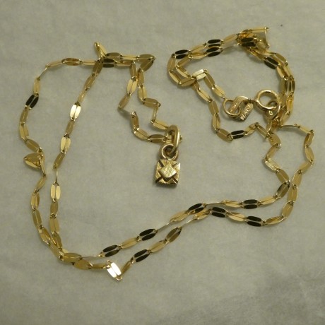 superfine-gold-necklace-maltese-cross-50996.jpg
