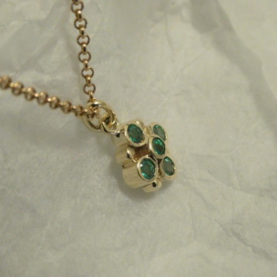 five-emeralds-bright-9ctgold-pendant-60597.jpg