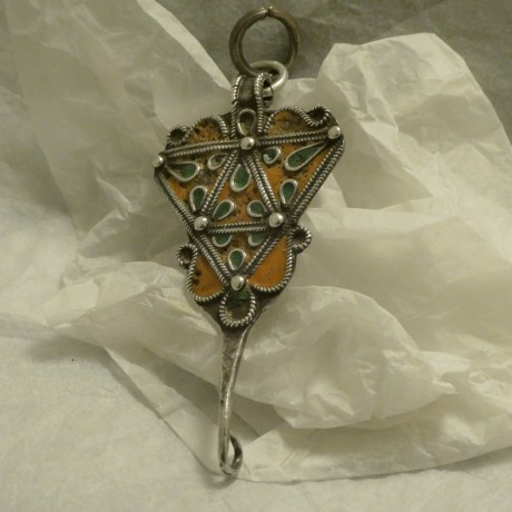 berber-tribal-silver-old-pendant-60749.jpg