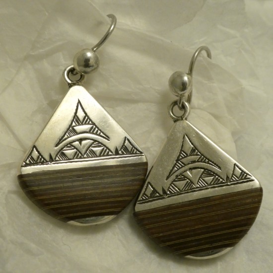 moroccan-craft-silver-wood-earrings-60742.jpg