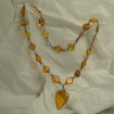 english-baltic-amber-necklace-1910s-70379.jpg