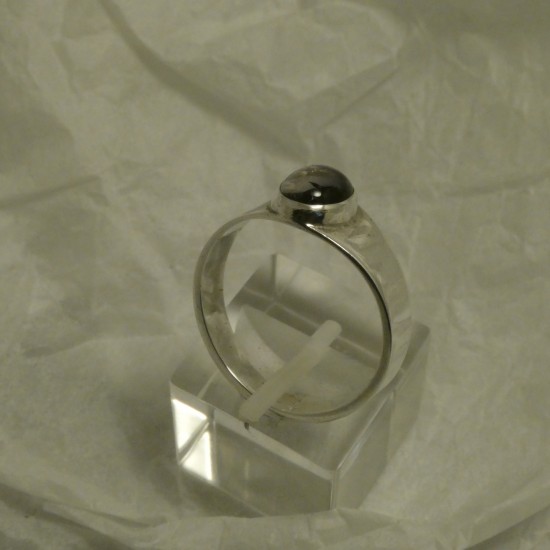 elegant-silver-ring-iolite-cabochon-70563.jpg