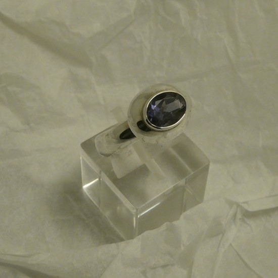 oval-iolite-hmade-silver-ring-70568.jpg
