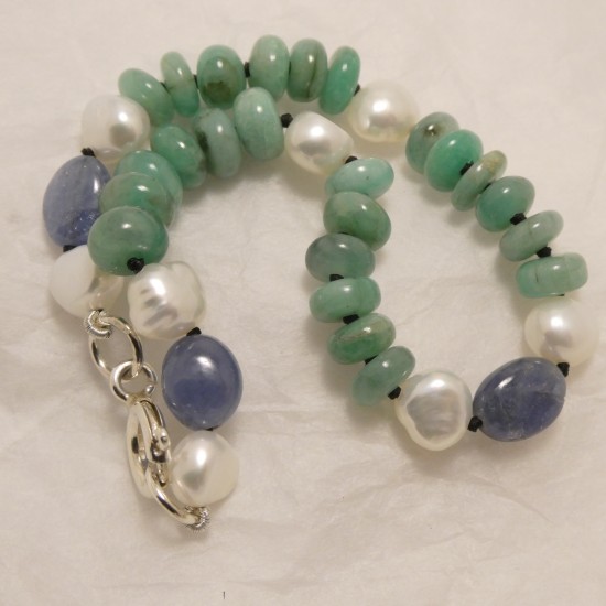 green-beryl-emerald-sapphire-pearl-90769.jpg