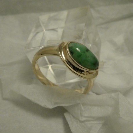 natural-jade-9ctgold-ring-30819.jpg