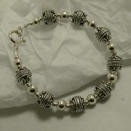 silver-bead-bracelet-80005.jpg