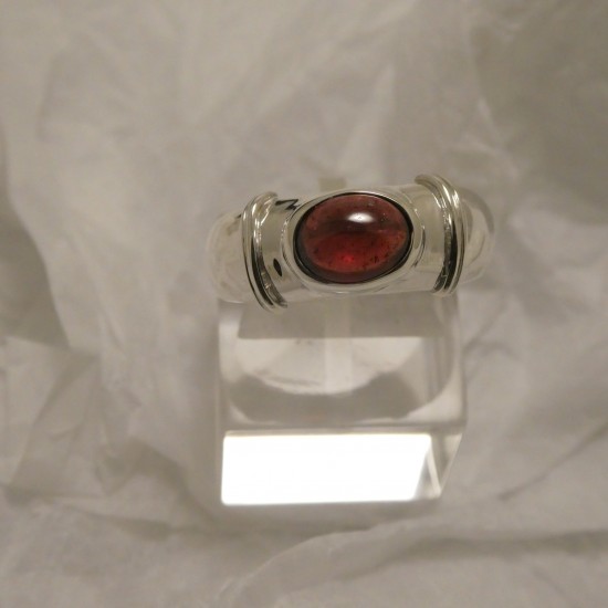 8x6mm-garnet-cabochon-sydney-silver-80471.jpg