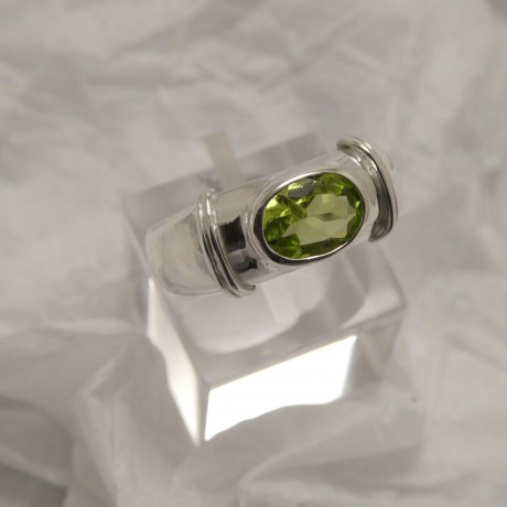 8x6mm-green-peridot-sydney-silver-80453.jpg