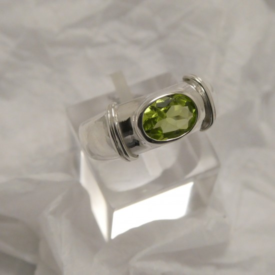 8x6mm-green-peridot-sydney-silver-80453.jpg