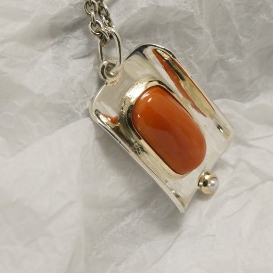 9ct-coral-pendant-handmade-sydney-80505.jpg