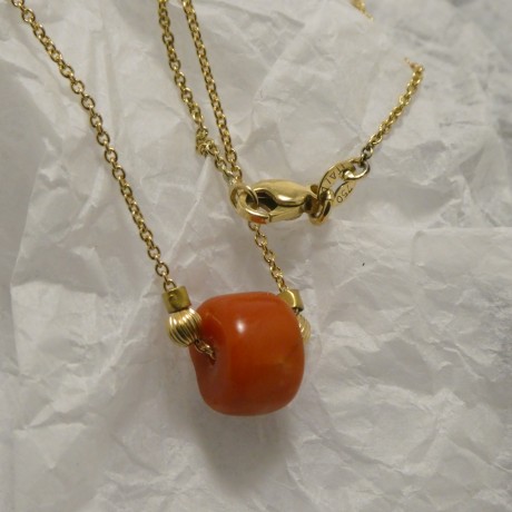 coral-old-tibetan-18ctgold-80333.jpg