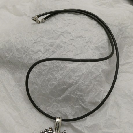italian-18ctwhite-gold-black-elegance-80725.jpg